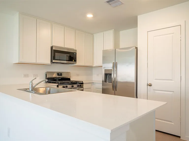 6147 Sunburst Scarlet St — Photo 20