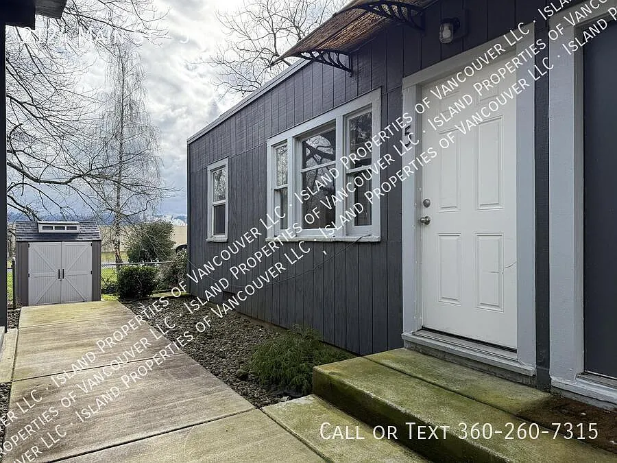 2124 Main St #5