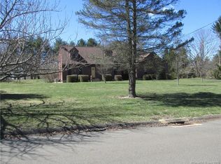 34 Valley View Dr, Wallingford, CT 06492