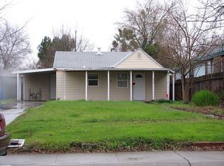 1030 Alamos Ave, Sacramento, CA 95815