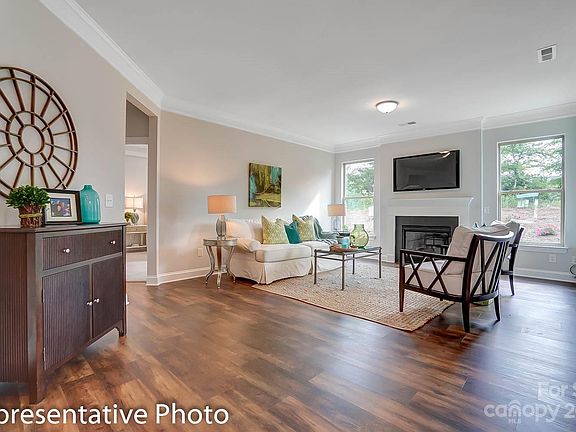 5th image of 108 S Dunlavin Way #45