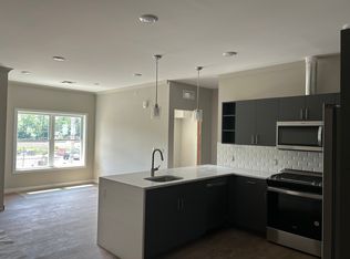 532 Bound Brook Rd #222, Dunellen, NJ 08812