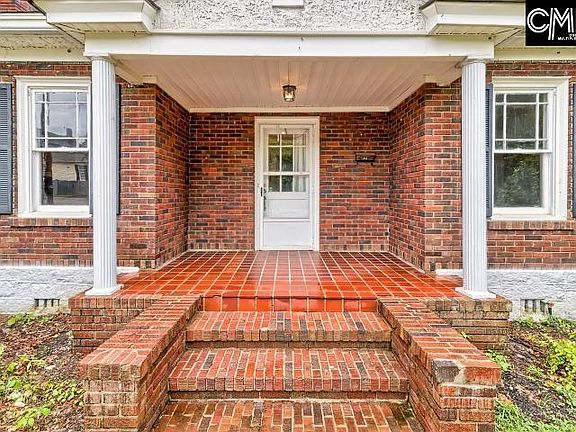 4th image of 209 W Moultrie St