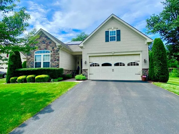 10 Applegate Dr, Florence, NJ 08518