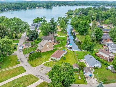 8320 Lagoon St, Commerce Township, MI, 48382