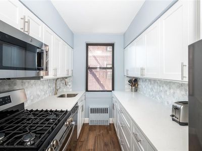 142 Garth Road #4H, Scarsdale, NY, 10583