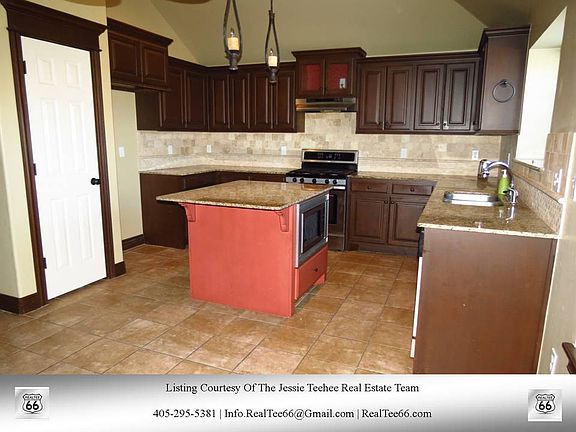 5th image of 19124 Summer Grove Ave