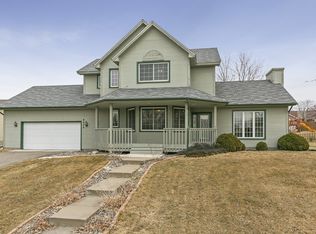 8006 Chesshire Ln N, Maple Grove, MN 55311