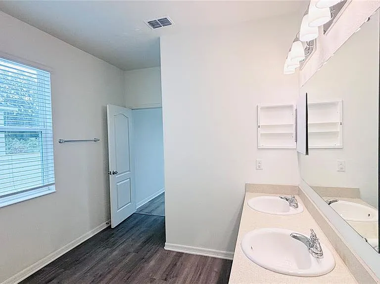 557 Scott Lake Creek Ln — Photo 20
