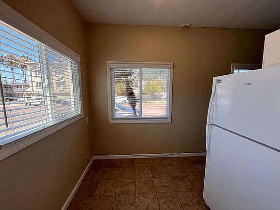 5th image of 4773 Mission Blvd APT G