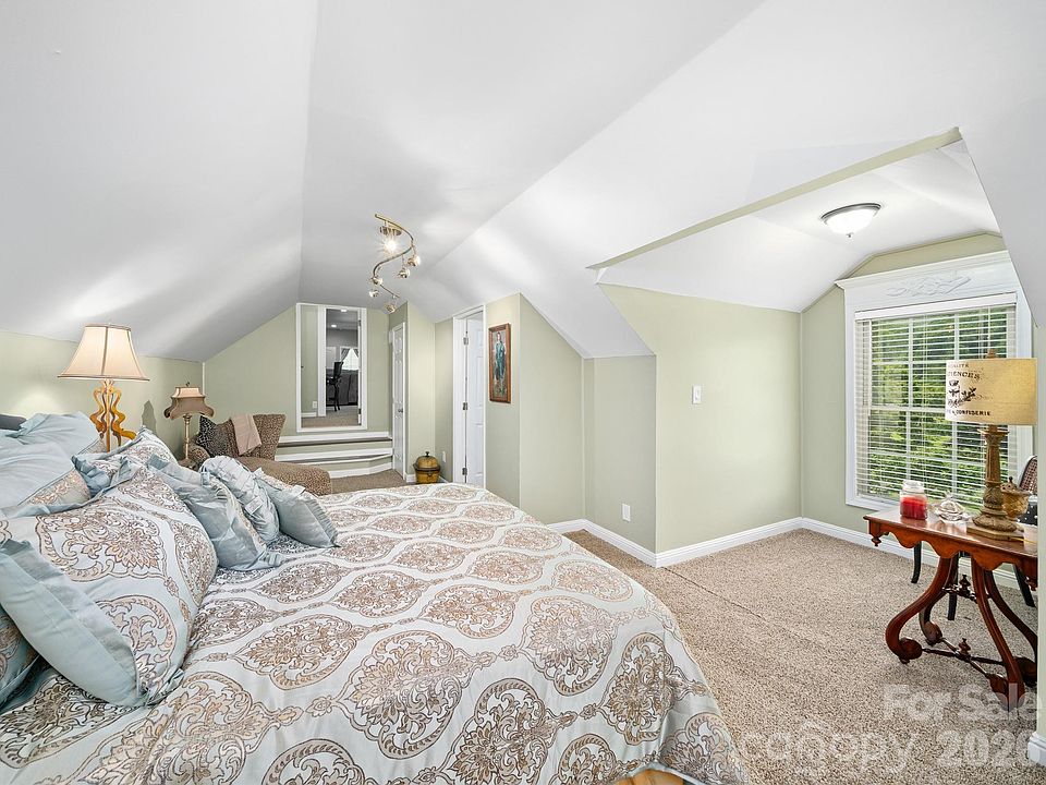 19th image of 253 Odoms Chapel Rd