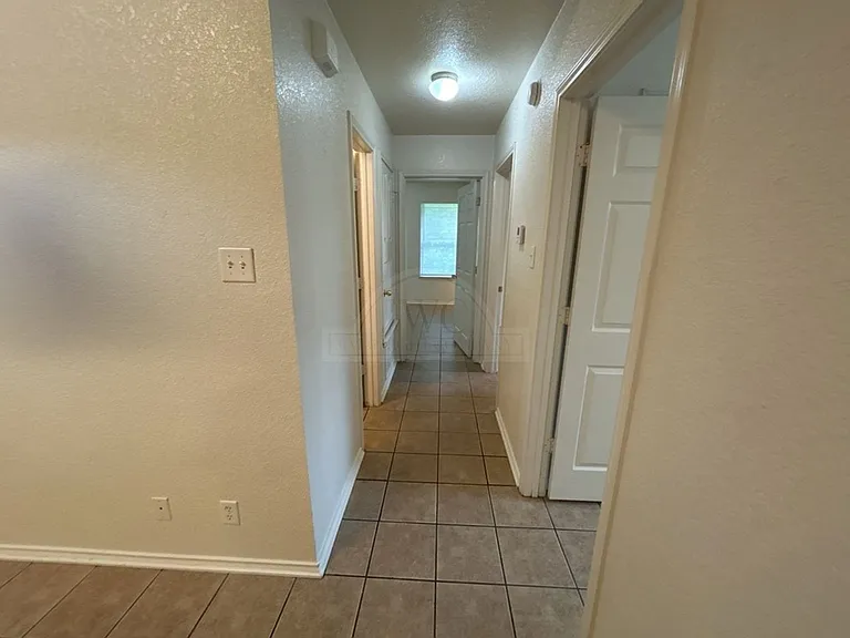 306 Jeff Gordon Dr — Photo 13