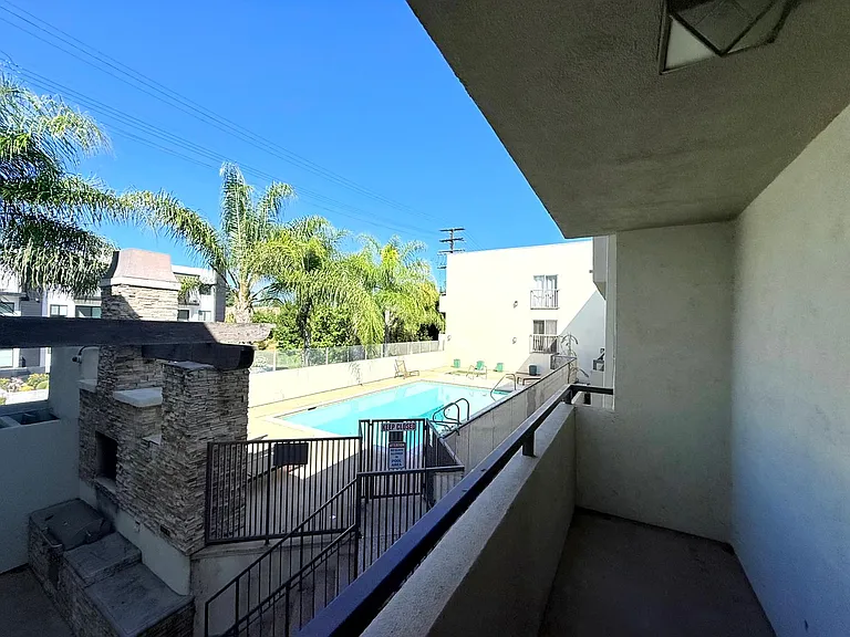 4702 Fulton Ave #209 — Photo 14
