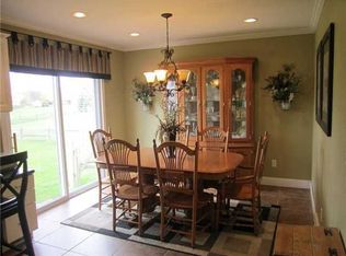 1741 Eaglecrest Rd, Perrysburg, OH 43551