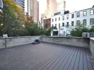 221 E 60th St #2, New York, NY 10022