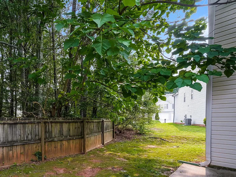 4265 Wesley Hall Dr — Photo 16