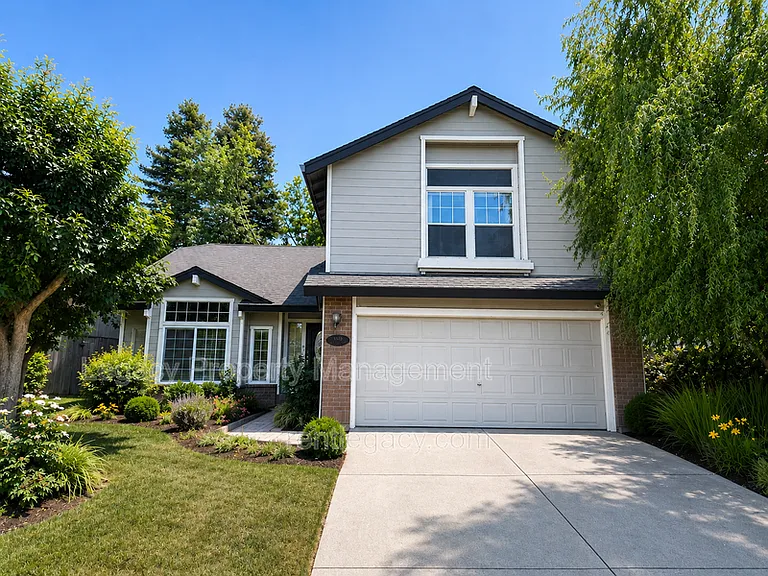 5350 Laguna Park Dr — Photo 1