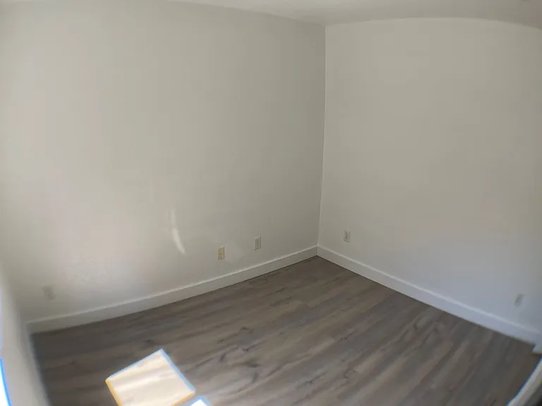 2115 N West St — Photo 25