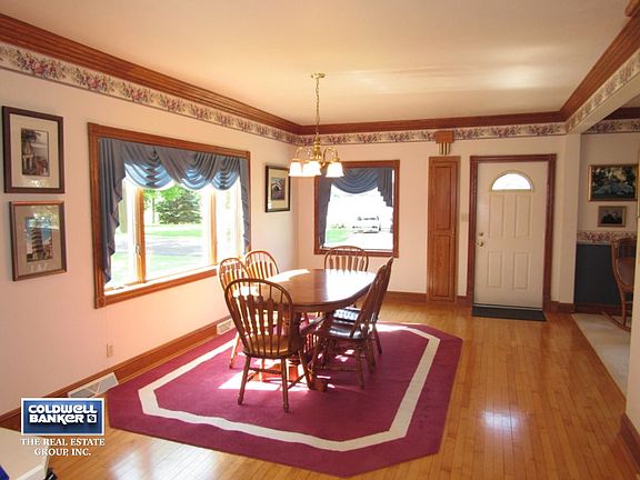 Extremely spacious dining