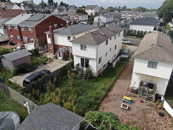 5th image of 417 Bradley Ave