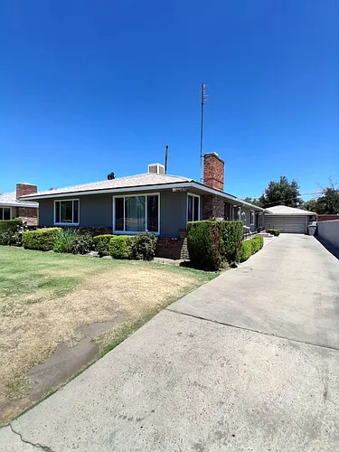 3049-3051 E. Clinton Ave. Photo 1