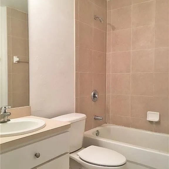 2221 SW 8th Pl — Photo 19