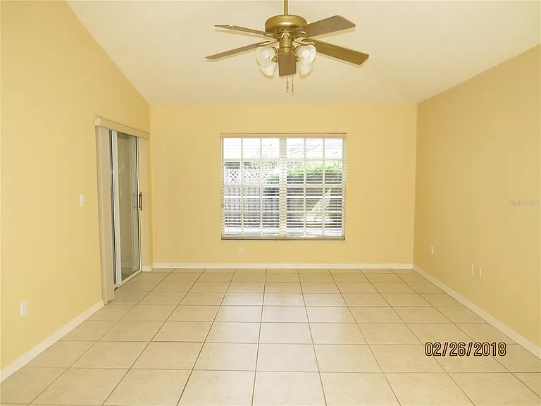9427 Hunters Pond Dr — Photo 13