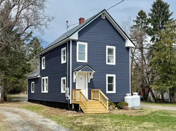 33 Dyer Street, Presque Isle, ME 04769