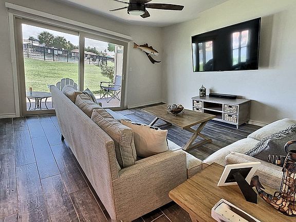 4th image of 2403 Bayhouse Dr