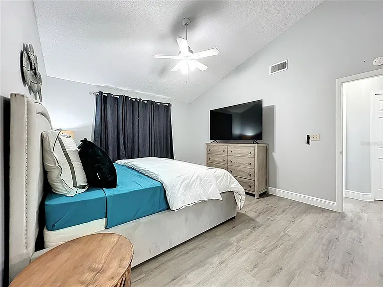 2731 N Poinciana Blvd #114 — Photo 77