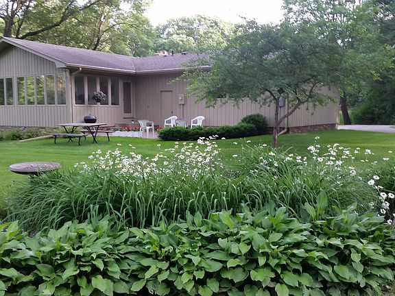 3rd image of 9718 Sylvan Dr