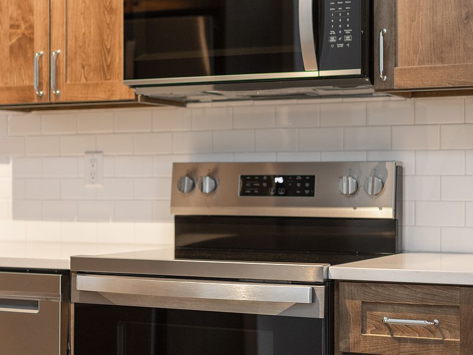 Stove + Microwave/hood combo