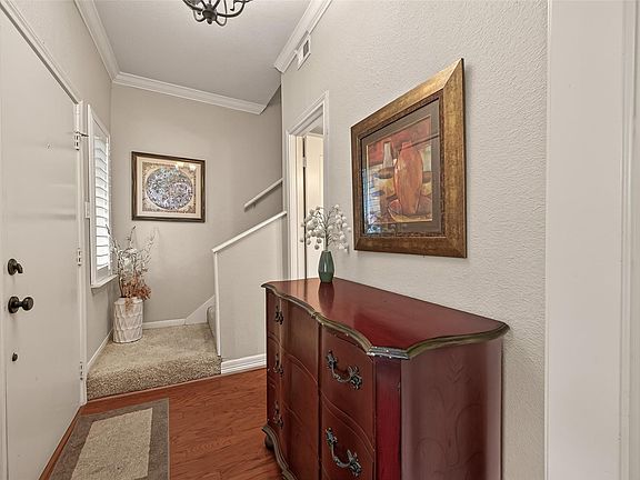 5th image of 11711 Memorial Dr APT 17