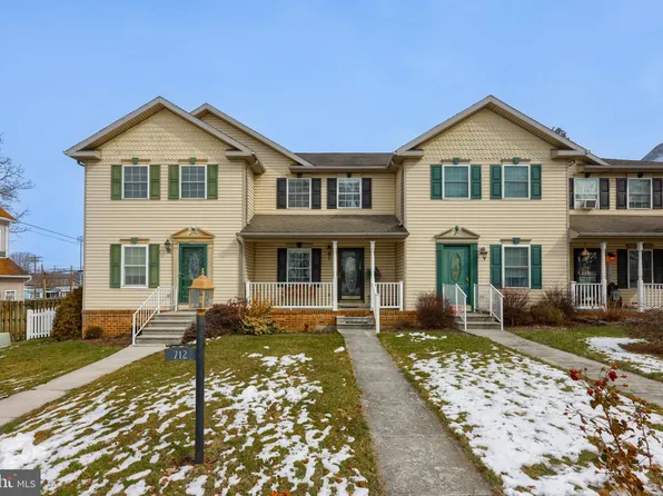 712 Baltimore St, Hanover, PA 17331