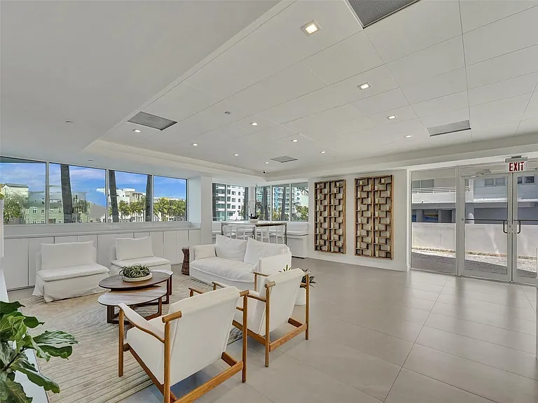 5900 Collins Ave #408-A — Photo 29