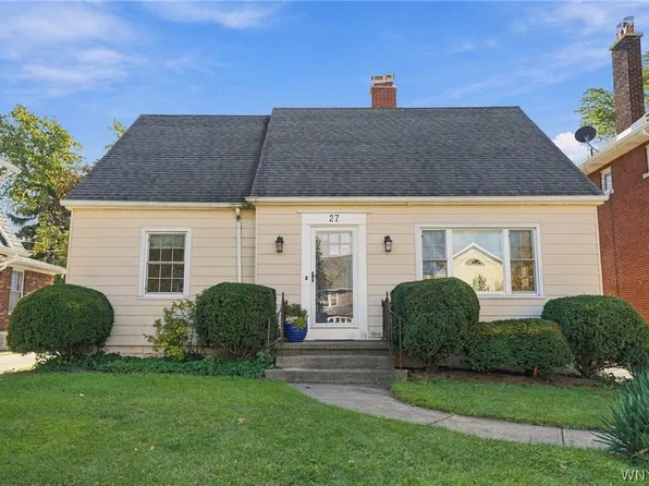 27 Pelham Dr, Buffalo, NY 14214
