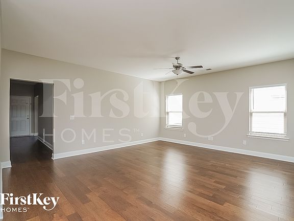 3rd image of 123 Hampshire Way