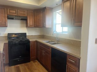 658 W 14th St APT 3, San Pedro, CA 90731