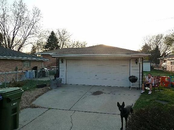 2nd image of 9036 S Moody Ave