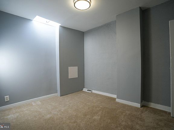 2nd image of 1603 E Lanvale St