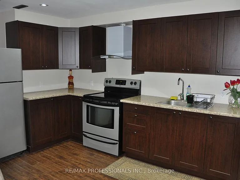 4889 Potomac Ct #BASEMENT — Photo 4