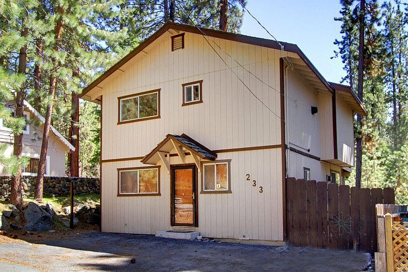 1st image of 233 Lyons Ave