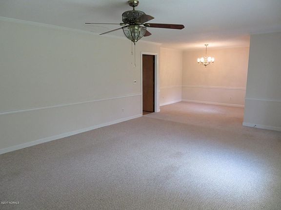 3rd image of 220 Croatan Lane