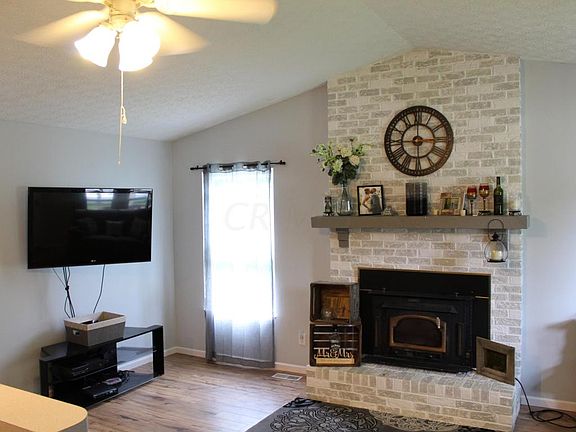 2nd image of 229 Leighway Dr