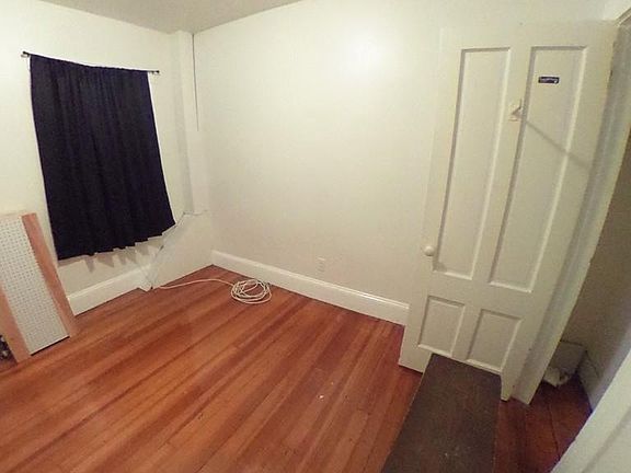 5th image of 121 Independence Ave #121