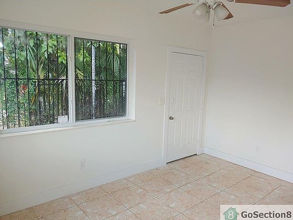 3rd image of 121 NE 82nd Ter APT 1