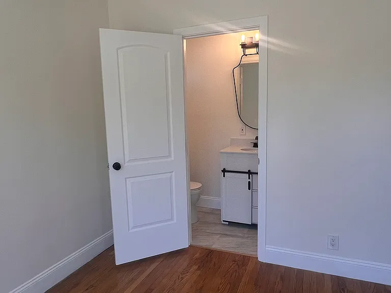 635 Arden Ave — Photo 21