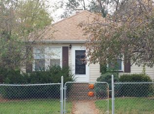 303 5th St, South Pekin, IL