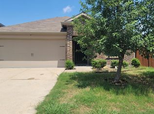 2027 Crosby Dr, Forney, TX 75126