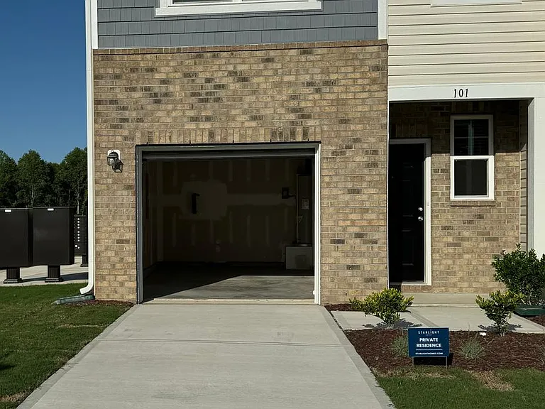 One-car garage